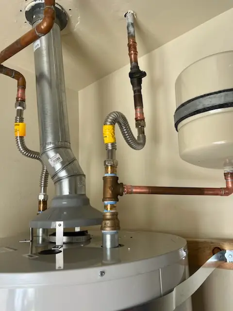 Water heater installation and plumbing repair in Wilshire